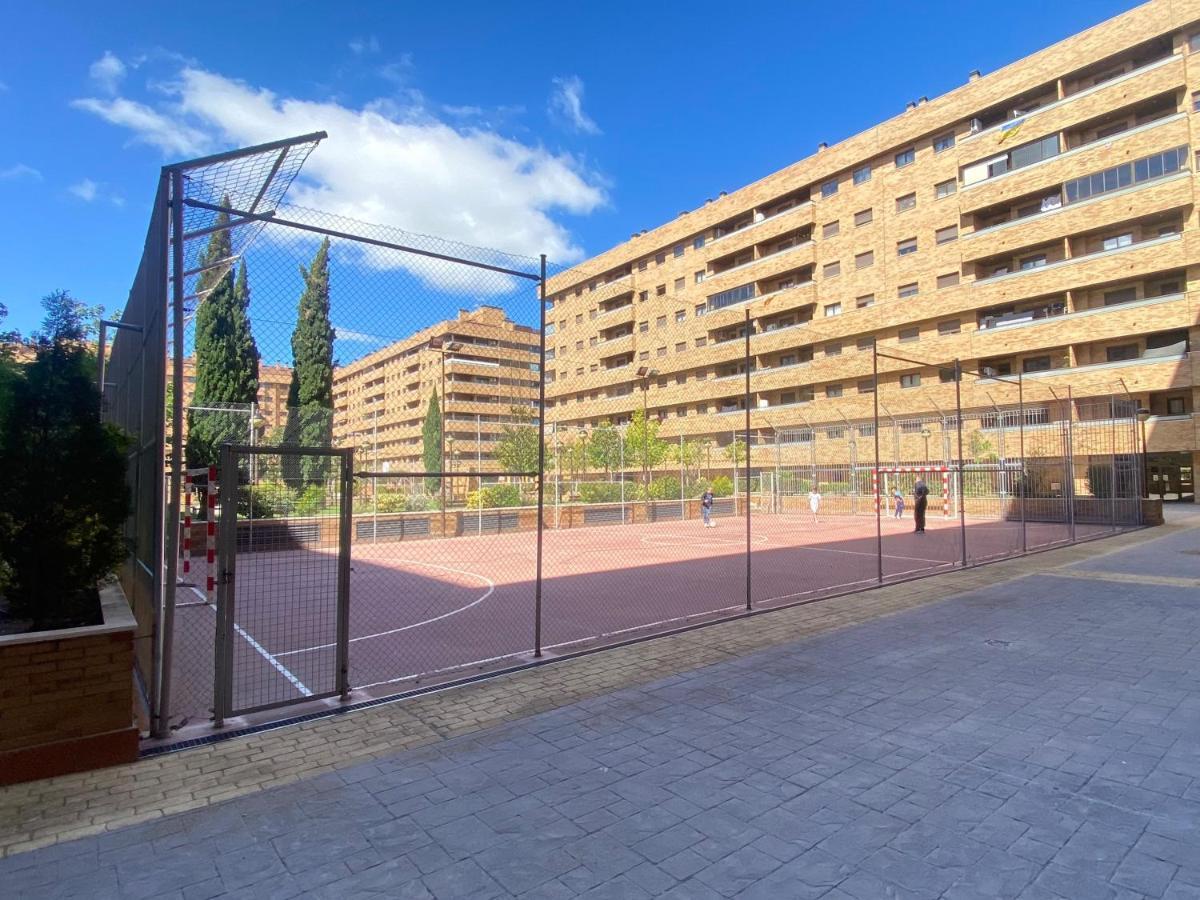 דירות Aires De Toledo-Parque Warner Y Madrid En Familia מראה חיצוני תמונה